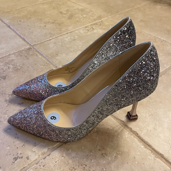 Marc Fisher sparkle heels - Picture 2 of 2